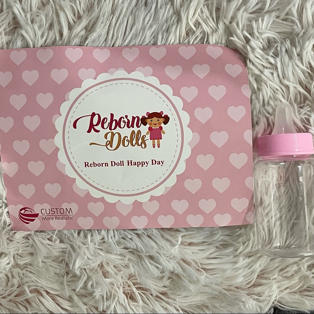 Reborn life-like infant doll Happy Day cloth body - Picture 4 of 9